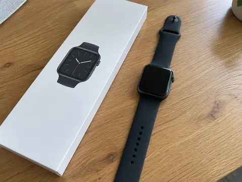 Apple Watch Series 9 45 мм, Midnight, состояние новых