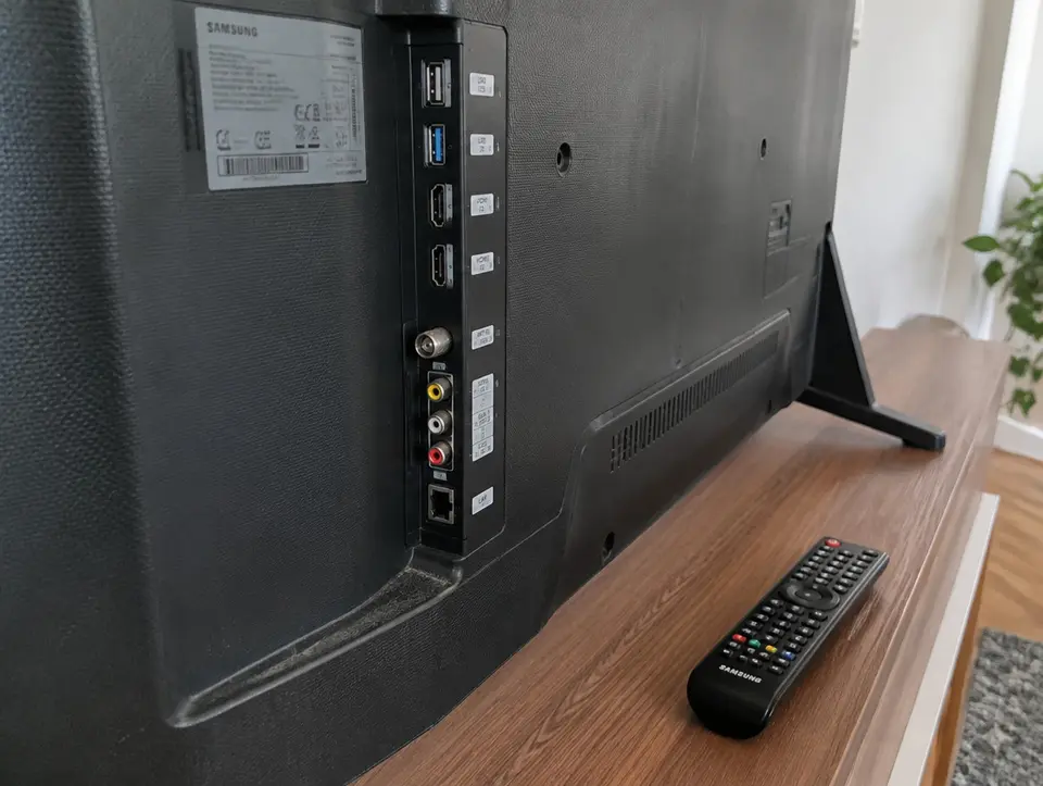 Телевизор Samsung 55" 4K Smart TV, как новый — фото 2