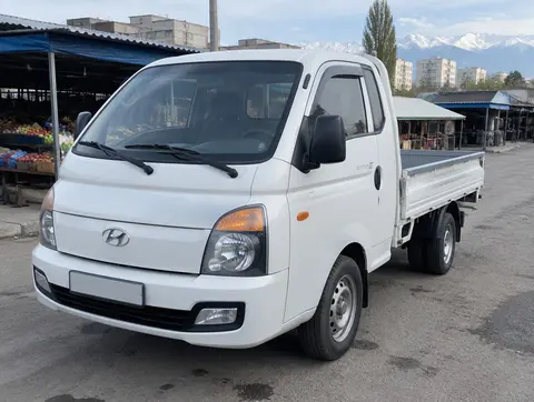 Hyundai Porter II, 2015, бортовой, 1.5 т, из Кореи