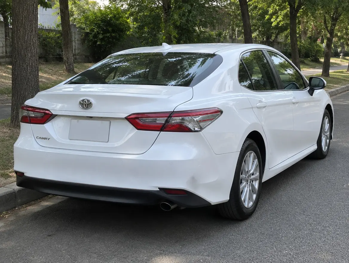 Toyota Camry 70, 2019, 2.5 л, из США, один хозяин — фото 3