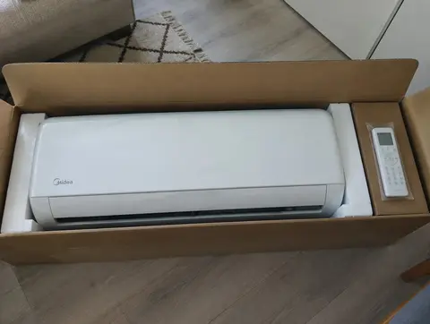 Кондиционер Midea 12 (до 35 м²), инвертор, с установкой