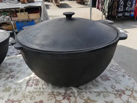 Казан чугунный 12 л с крышкой, Узбекистан, новый