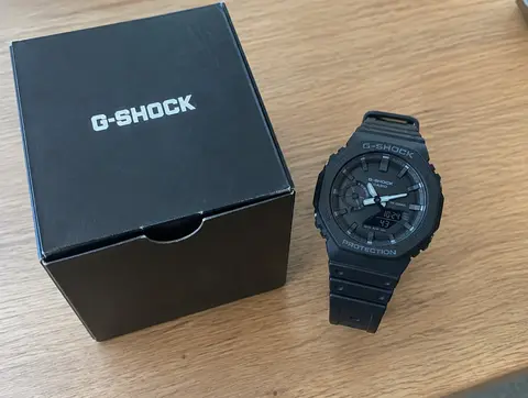 Часы Casio G-Shock GA-2100, чёрные, в коробке
