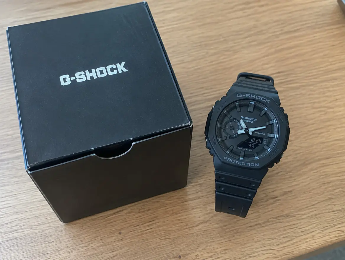 Часы Casio G-Shock GA-2100, чёрные, в коробке — фото 1